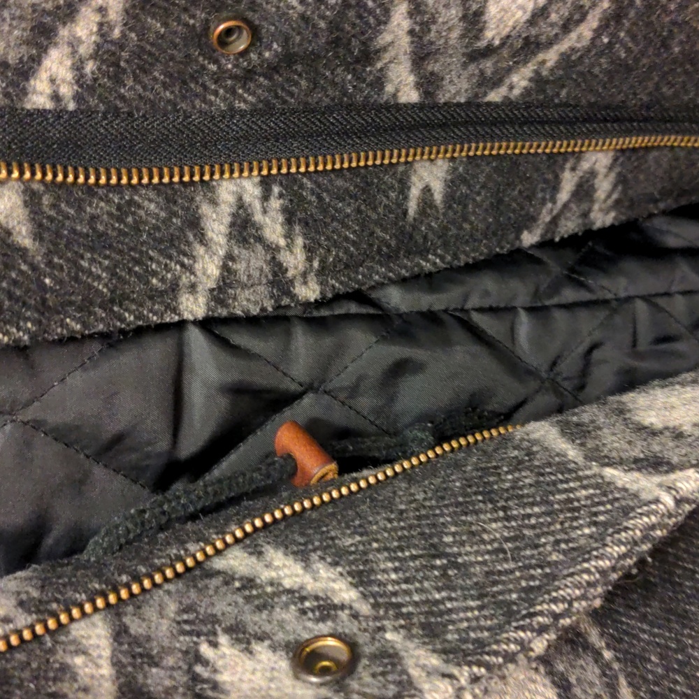 Levi's Women's Size L Hooded Zip Snap Southwest Western Print Long Jacket Coat - Picture 2 of 12